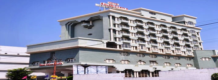 Hotel Salem Castle - Salem 01.jpg